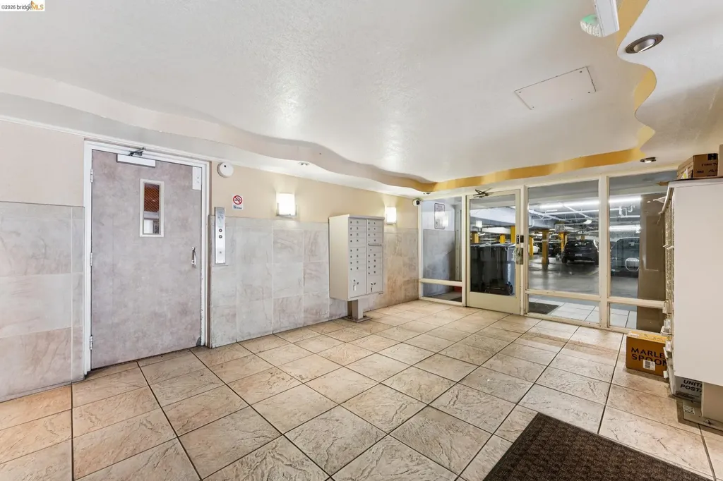 77 Fairmount Avenue Oakland CA 94611