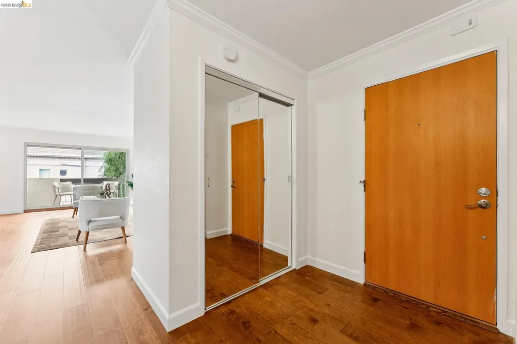 77 Fairmount Avenue Oakland CA 94611