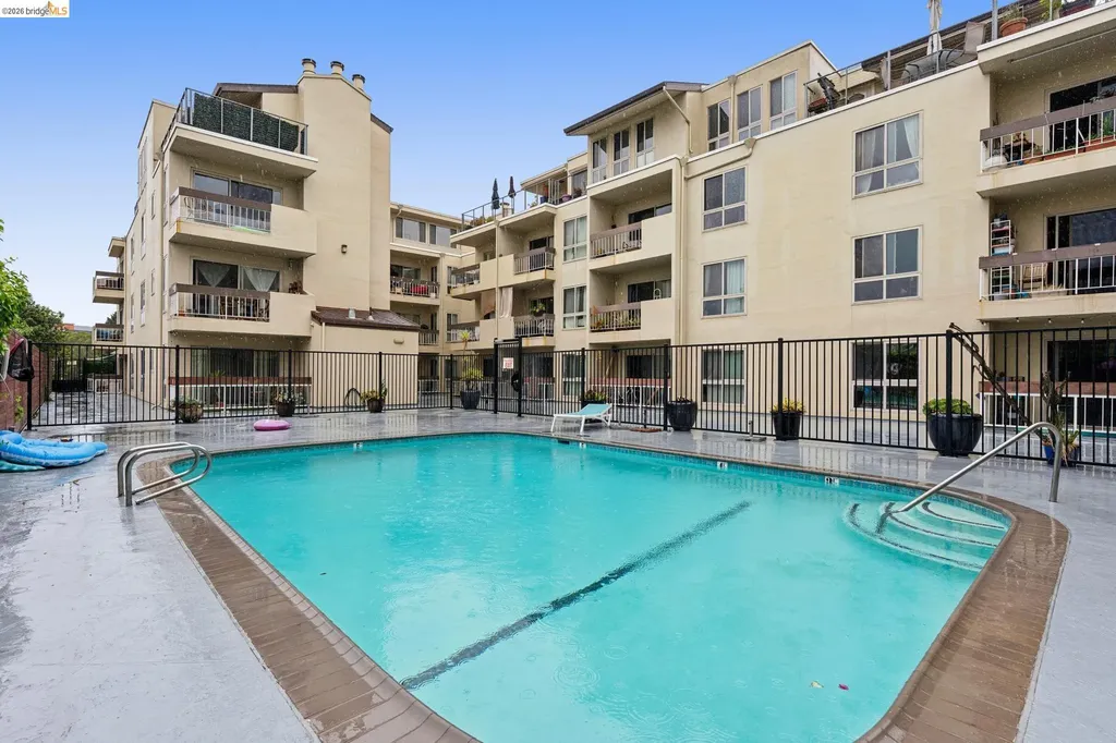 77 Fairmount Avenue Oakland CA 94611