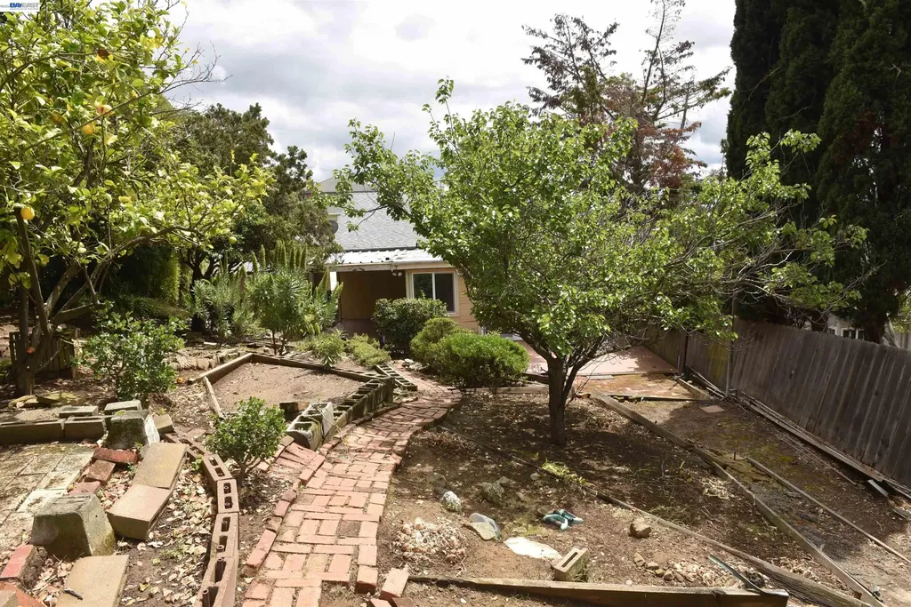 3488 Brookdale Boulevard Castro Valley CA 94546