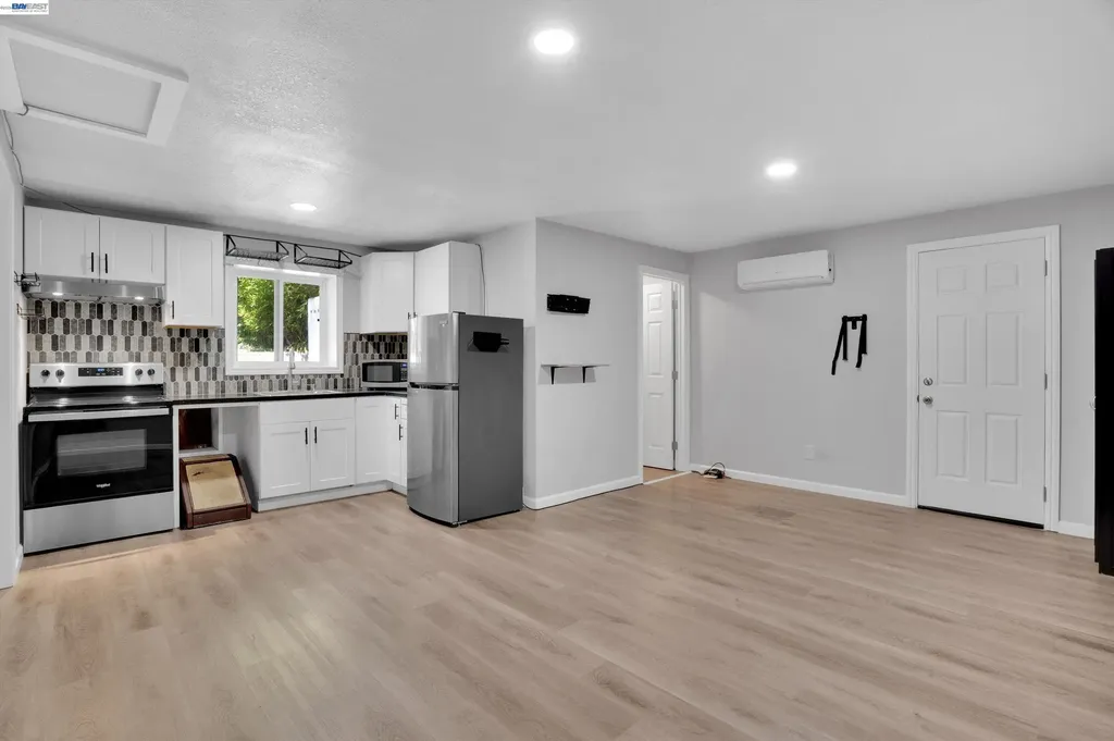 3488 Brookdale Boulevard Castro Valley CA 94546