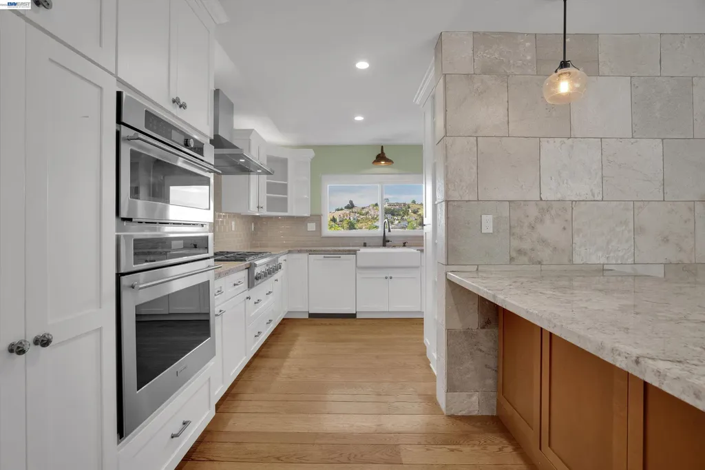 3488 Brookdale Boulevard Castro Valley CA 94546