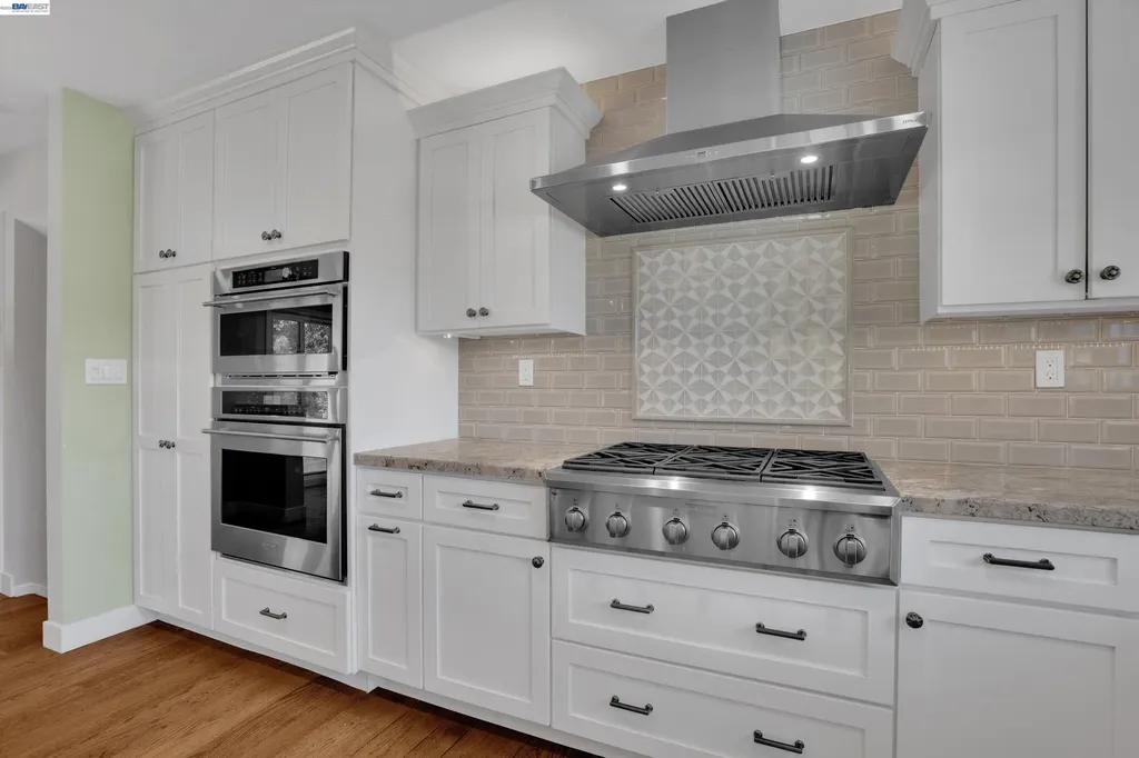 3488 Brookdale Boulevard Castro Valley CA 94546