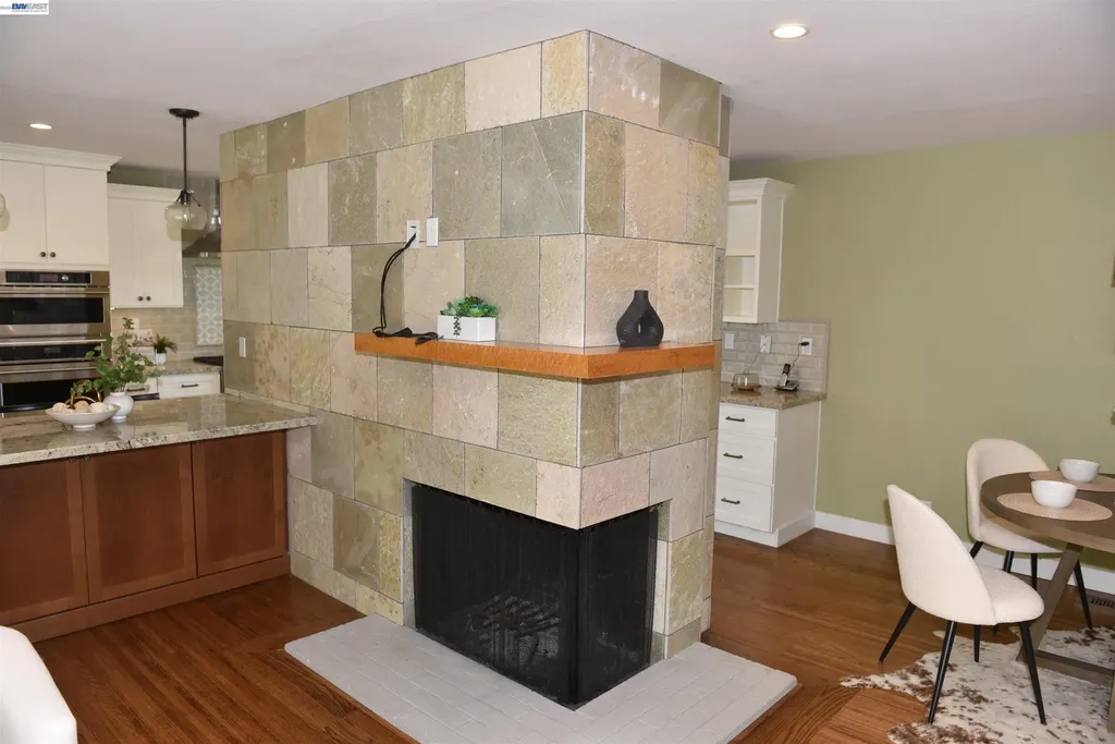 3488 Brookdale Boulevard Castro Valley CA 94546