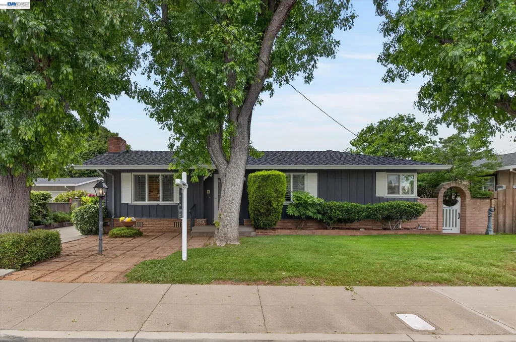 4247 School Street Pleasanton CA 94566