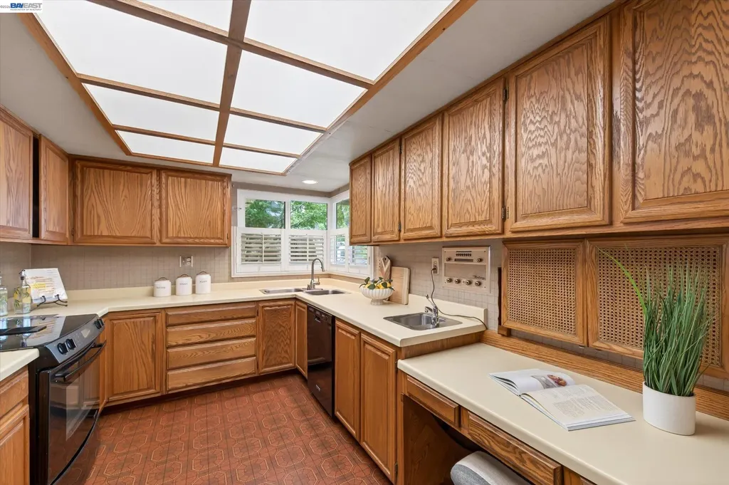 4247 School Street Pleasanton CA 94566