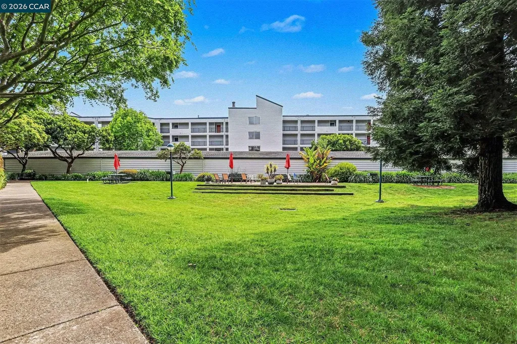 1207 Melville Square Richmond CA 94804
