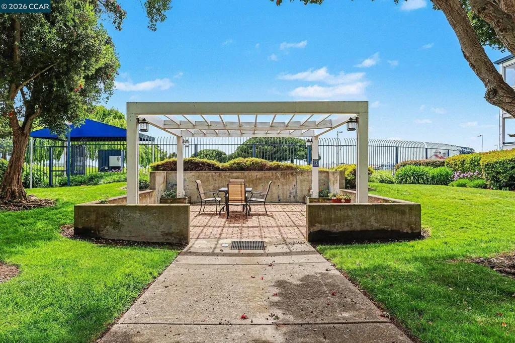 1207 Melville Square Richmond CA 94804