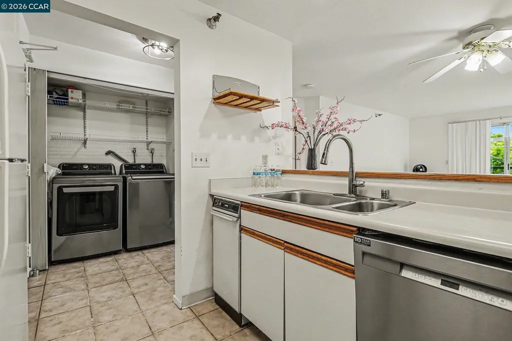 1207 Melville Square Richmond CA 94804