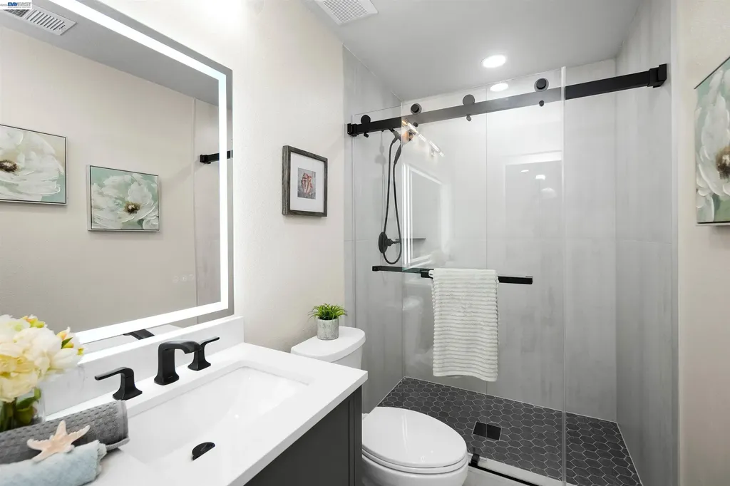 31265 Lily Street Union City CA 94587
