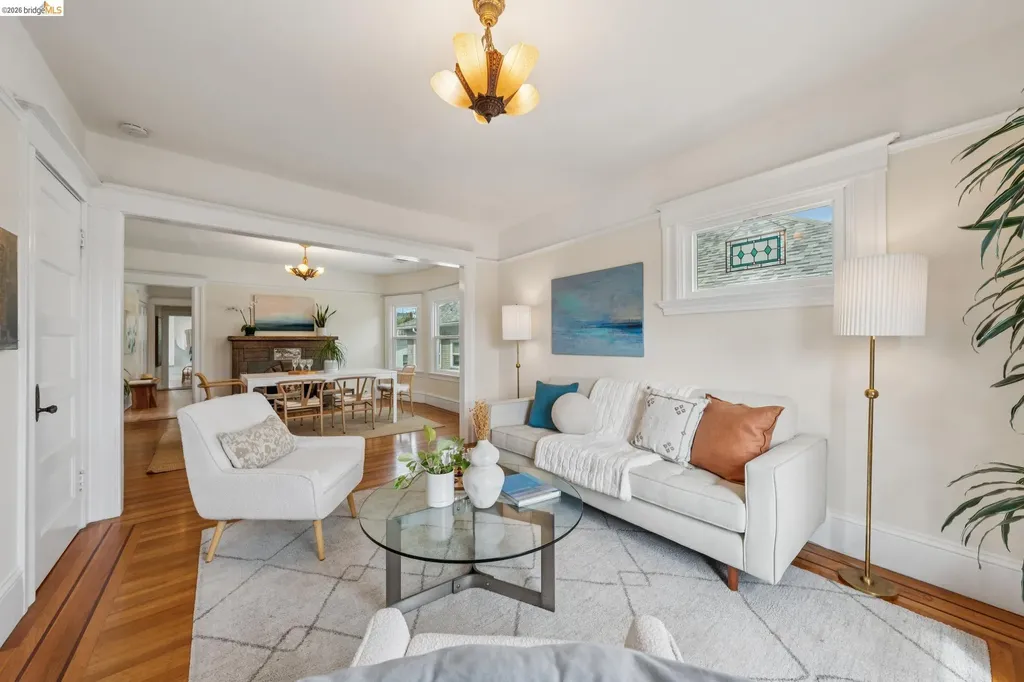 532 42nd Street Oakland CA 94609