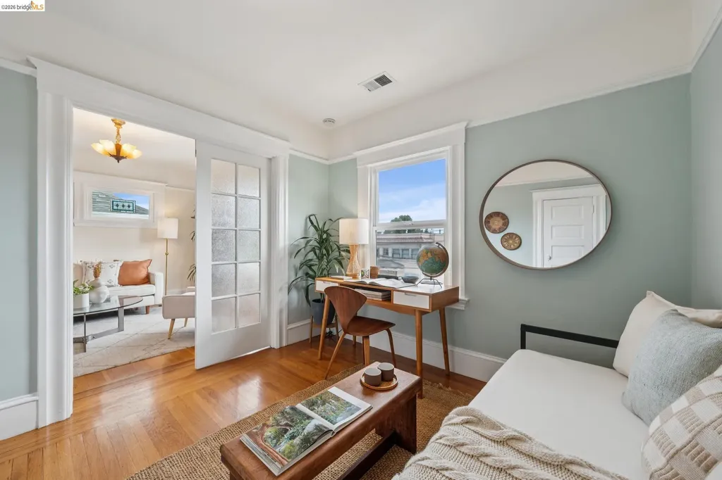 532 42nd Street Oakland CA 94609