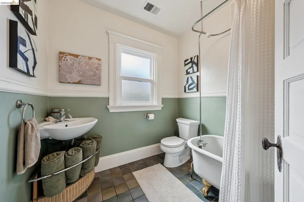 532 42nd Street Oakland CA 94609
