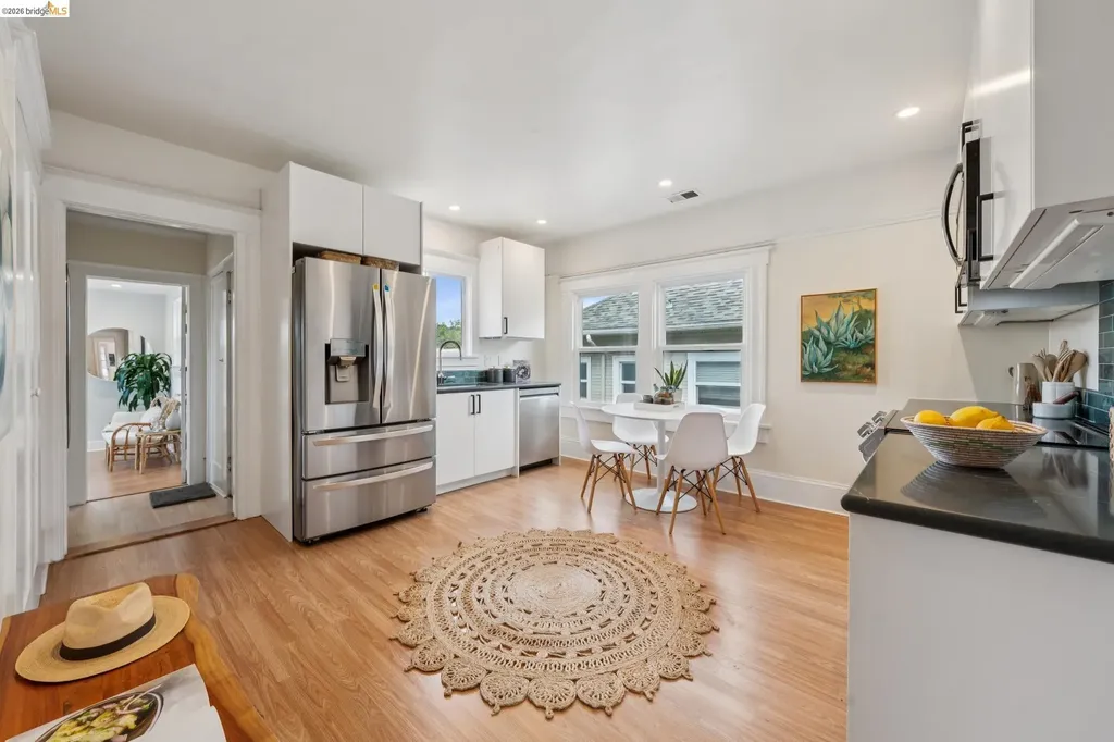 532 42nd Street Oakland CA 94609