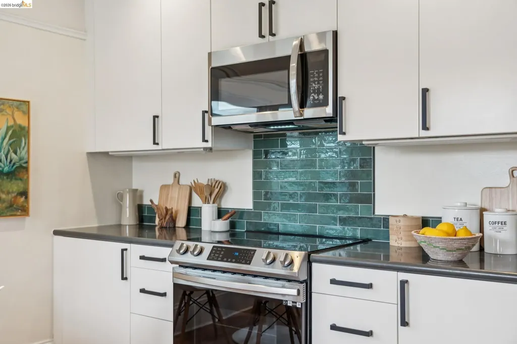 532 42nd Street Oakland CA 94609