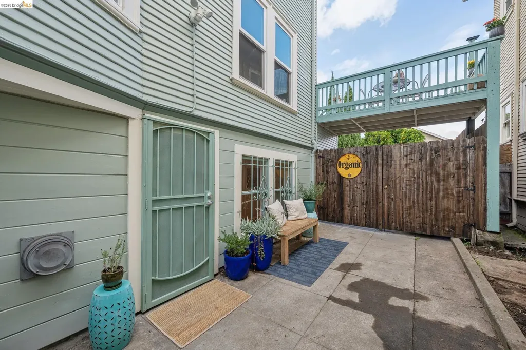 532 42nd Street Oakland CA 94609