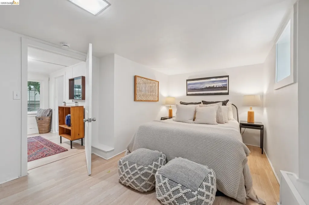 532 42nd Street Oakland CA 94609