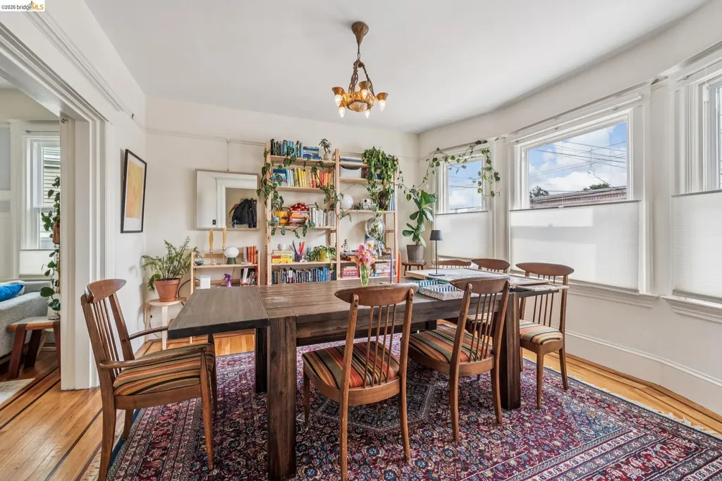 532 42nd Street Oakland CA 94609