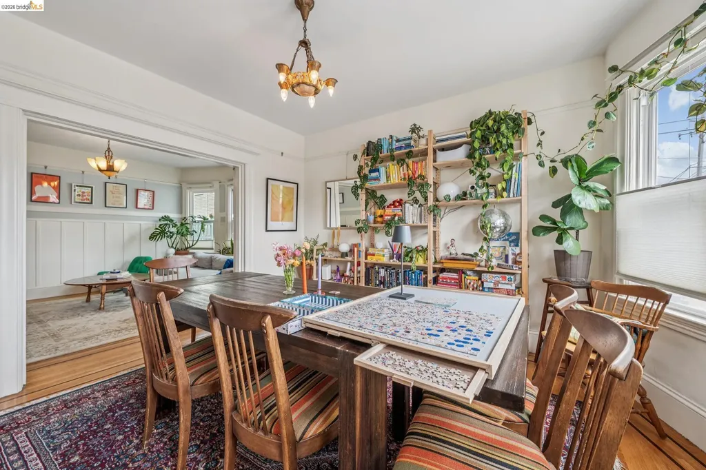 532 42nd Street Oakland CA 94609