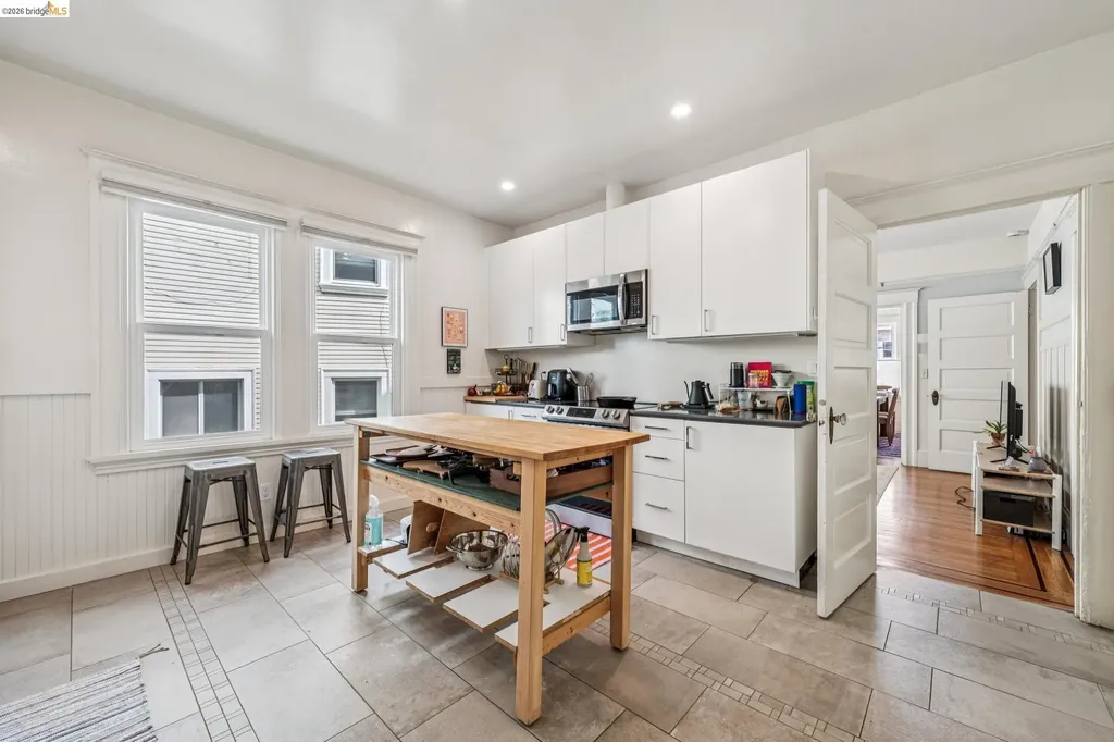 532 42nd Street Oakland CA 94609