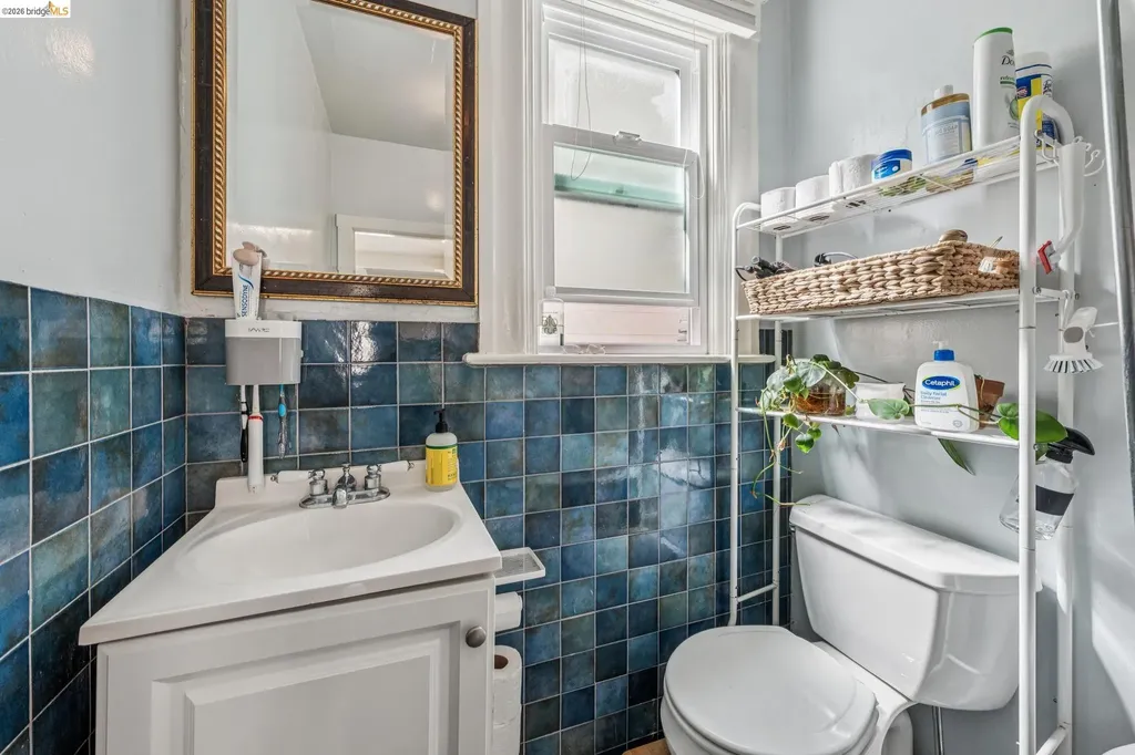532 42nd Street Oakland CA 94609