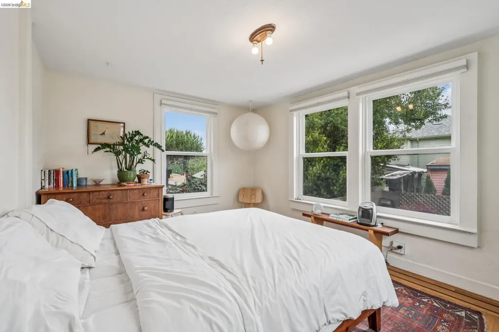 532 42nd Street Oakland CA 94609