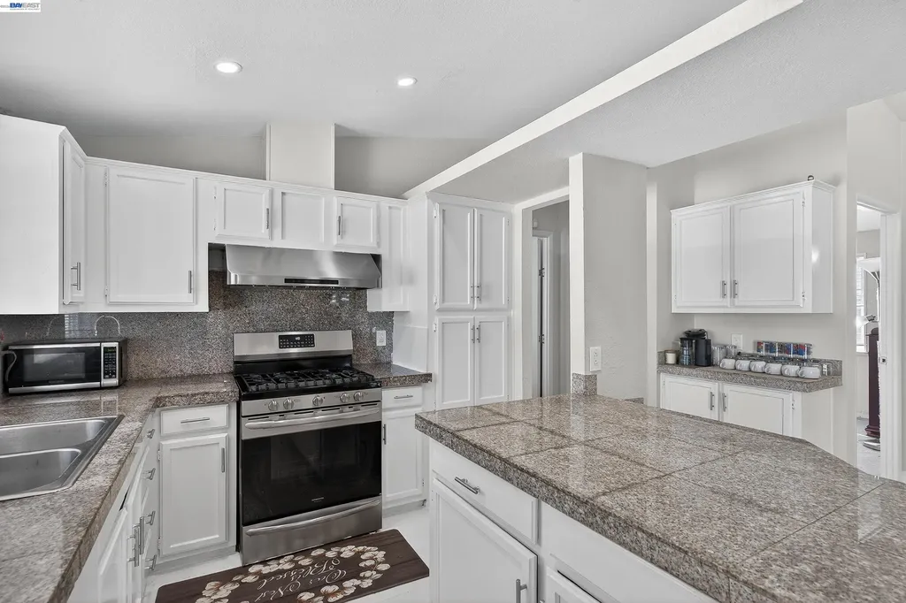 628 17th Street Richmond CA 94804