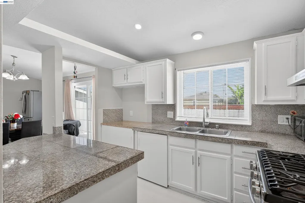 628 17th Street Richmond CA 94804