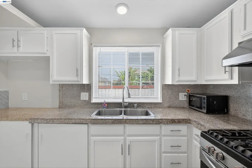 628 17th Street Richmond CA 94804