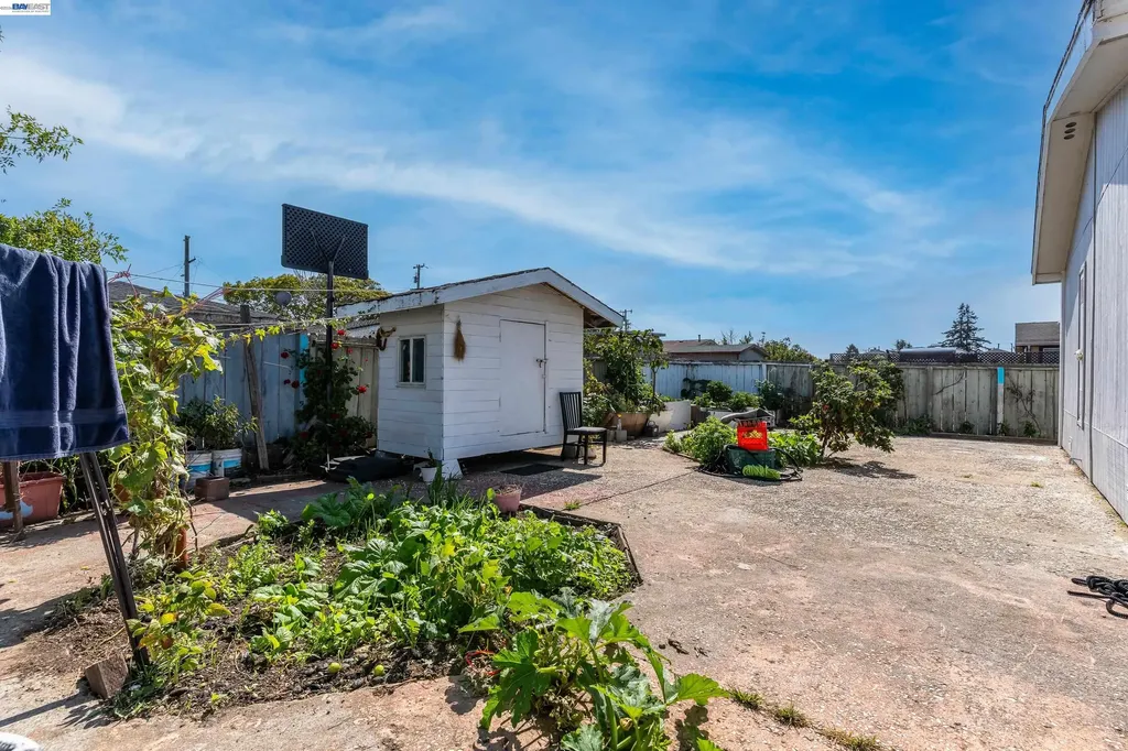 628 17th Street Richmond CA 94804
