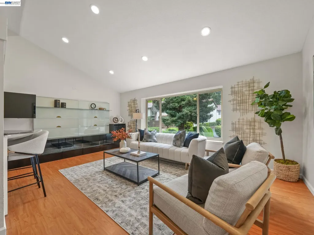 1972 Briscoe Terrace Fremont CA 94539