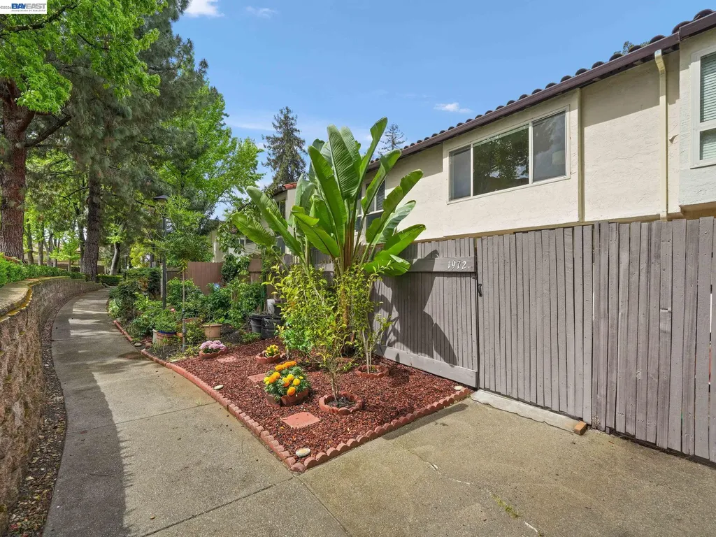 1972 Briscoe Terrace Fremont CA 94539