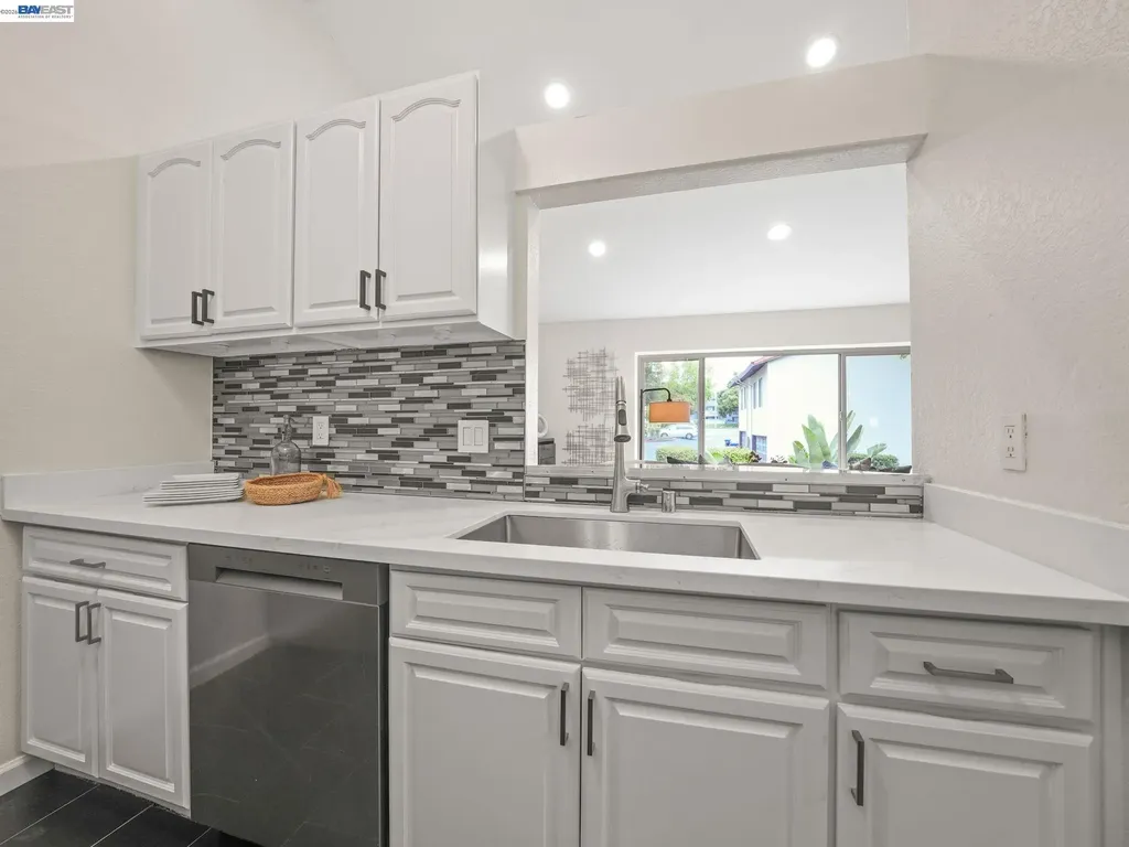 1972 Briscoe Terrace Fremont CA 94539