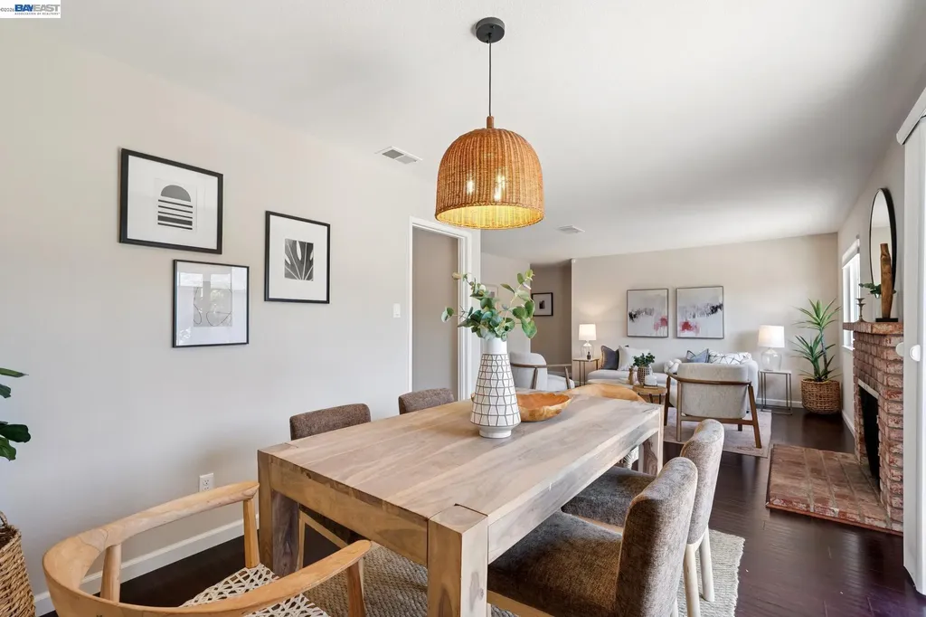 328 Sand Beach Road Alameda CA 94501