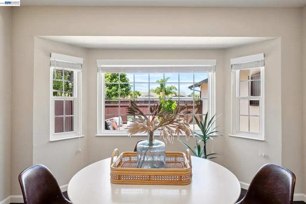 328 Sand Beach Road Alameda CA 94501