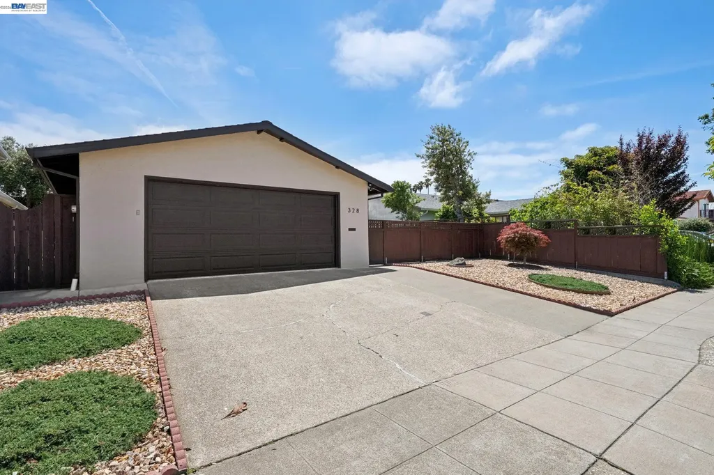 328 Sand Beach Road Alameda CA 94501