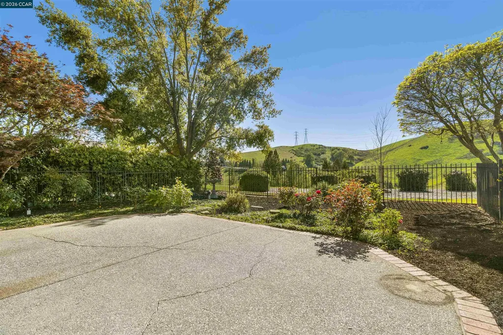 360 Eagle Nest Lane Danville CA 94506