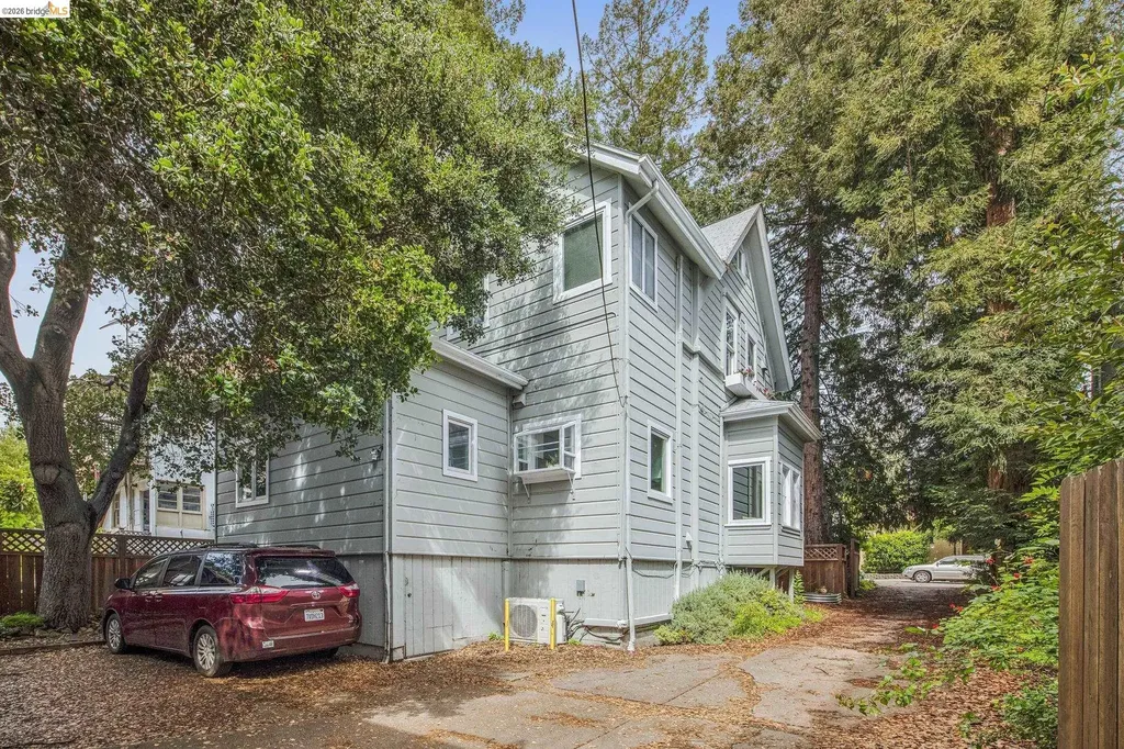 1622 Oxford Street Berkeley CA 94709
