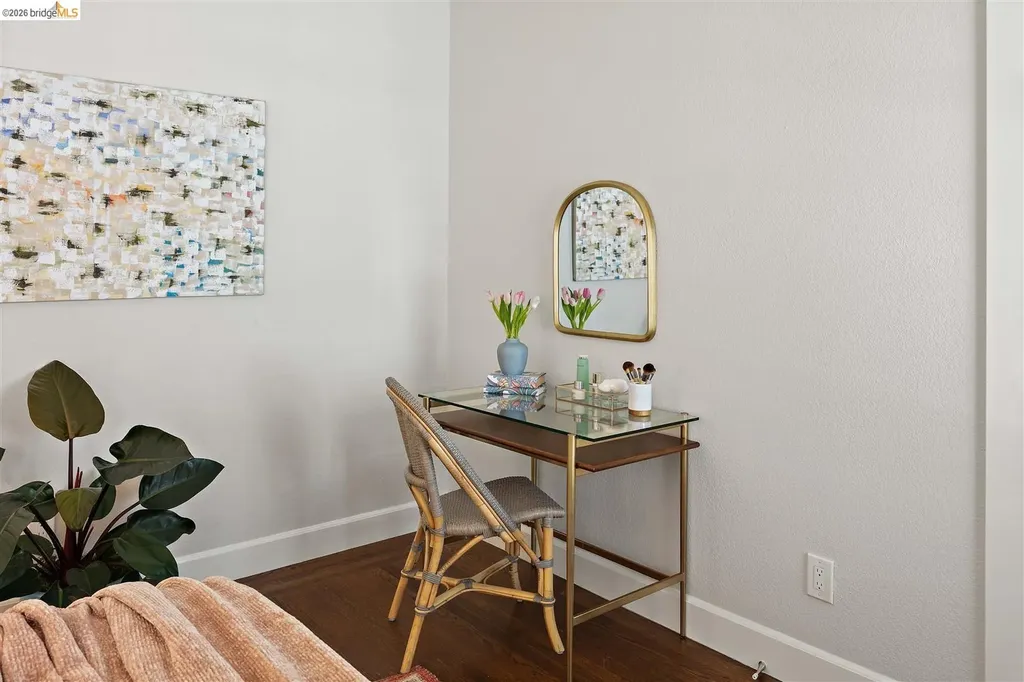 2707 Logan Street Oakland CA 94601