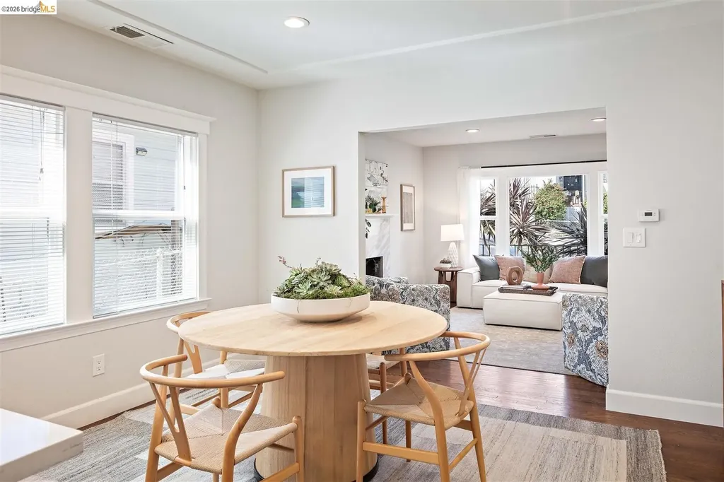 2707 Logan Street Oakland CA 94601