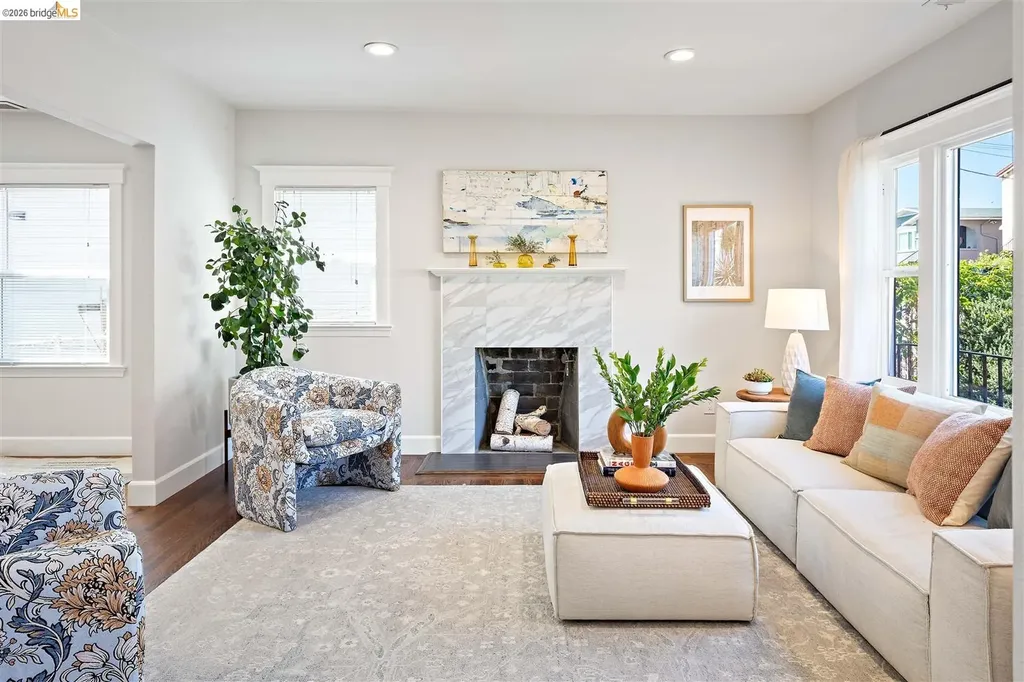 2707 Logan Street Oakland CA 94601