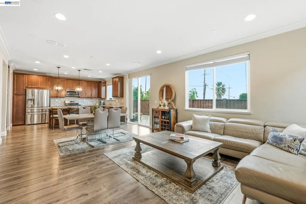 98 Driftwood Circle Bay Point CA 94565