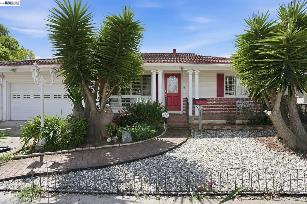 237 Goodwin Street Hayward CA 94544