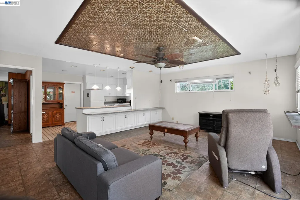 237 Goodwin Street Hayward CA 94544