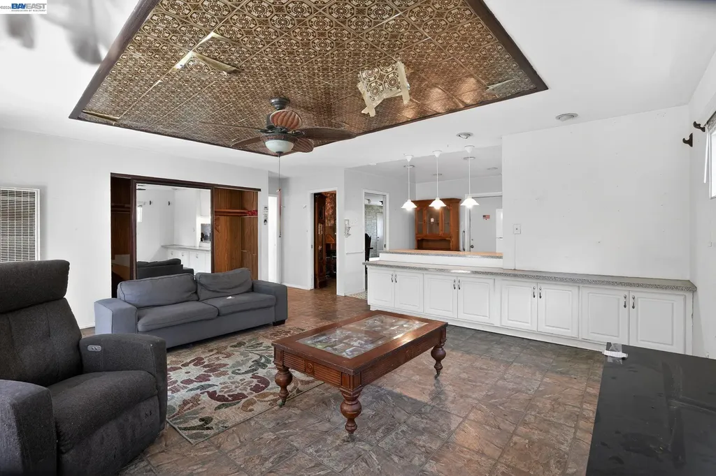 237 Goodwin Street Hayward CA 94544