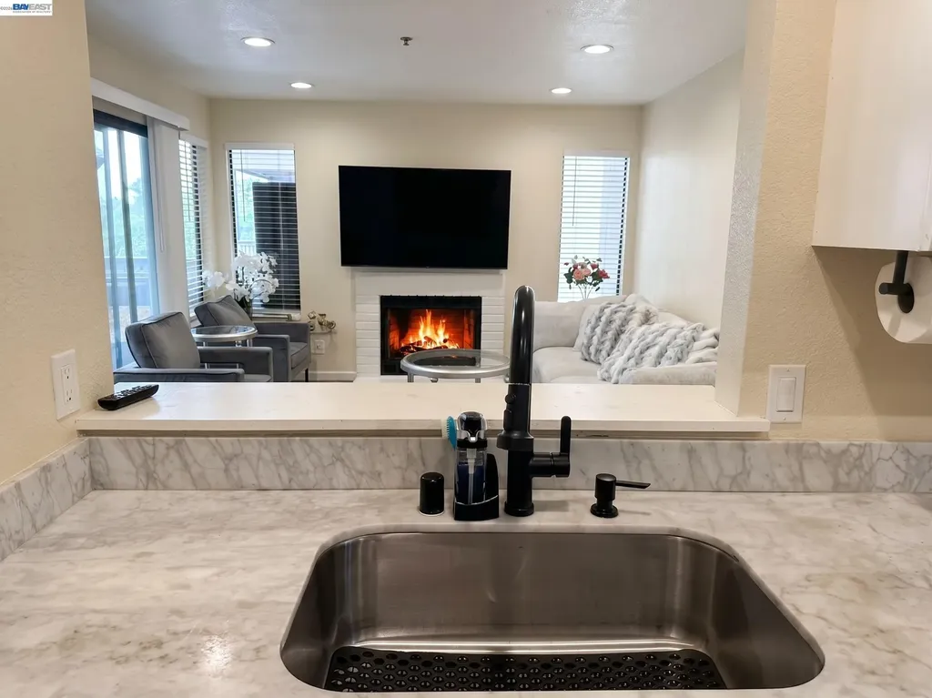 29599 Vanderbilt Street Hayward CA 94544