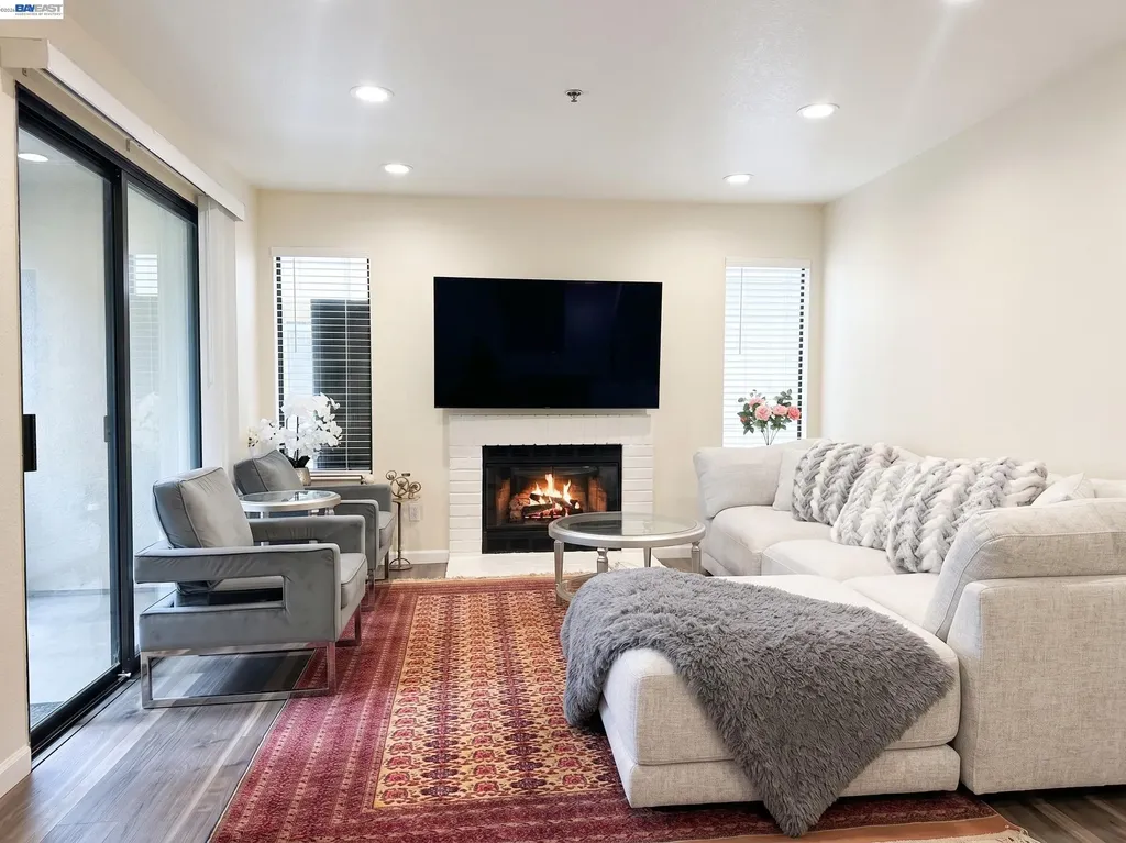 29599 Vanderbilt Street Hayward CA 94544