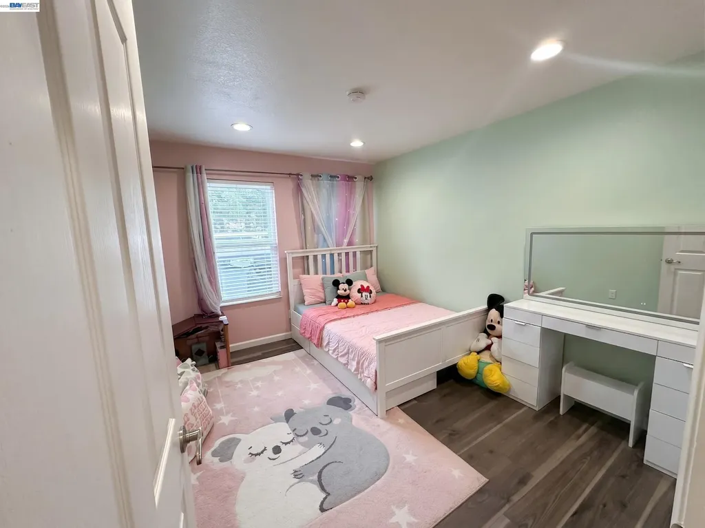 29599 Vanderbilt Street Hayward CA 94544