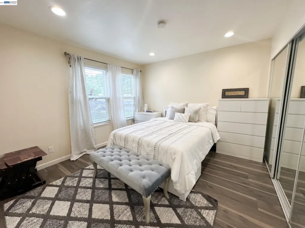 29599 Vanderbilt Street Hayward CA 94544