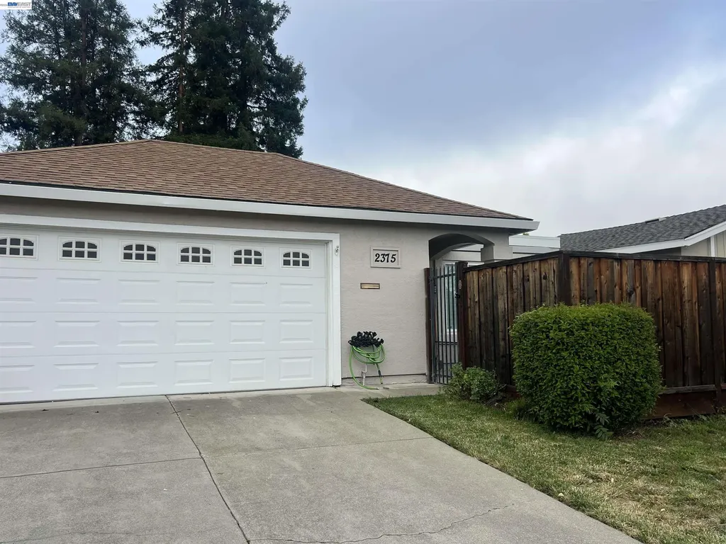 2375 Goldcrest Circle Pleasanton CA 94566
